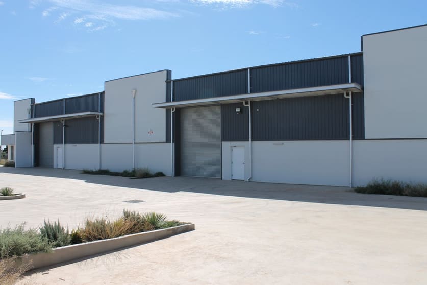 Units 2-3, 27 Farrow Circuit Seaford SA 5169 - Image 2