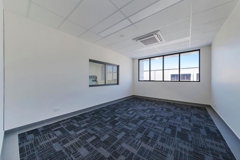 Click to view all images Smithfield NSW 2164 - Image 2