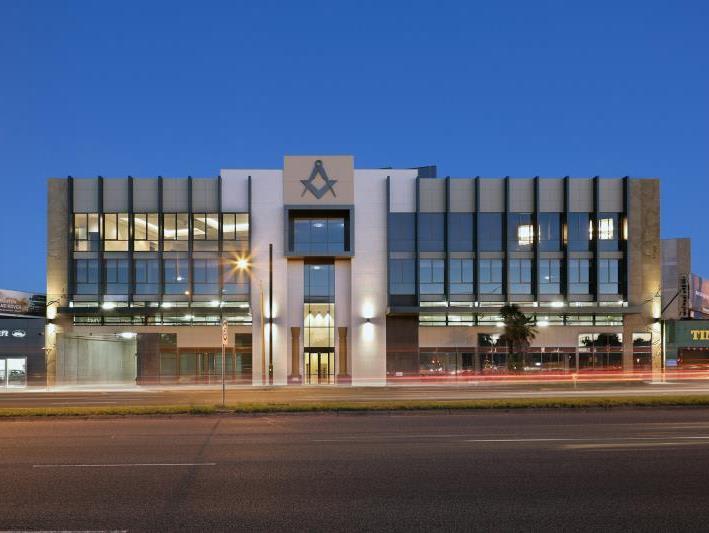 Click to view all images 237-239 Nepean Highway Gardenvale VIC 3185 - Image 1
