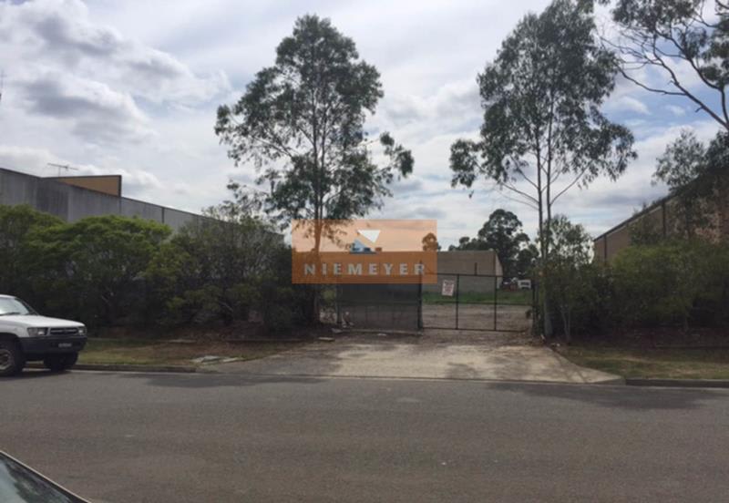 Click to view all images 6 Heald Road Ingleburn NSW 2565 - Image 3