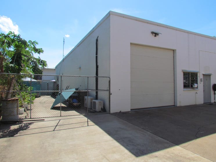 Click to view all images 4/59 De Latour Street Coconut Grove NT 0810 - Image 1