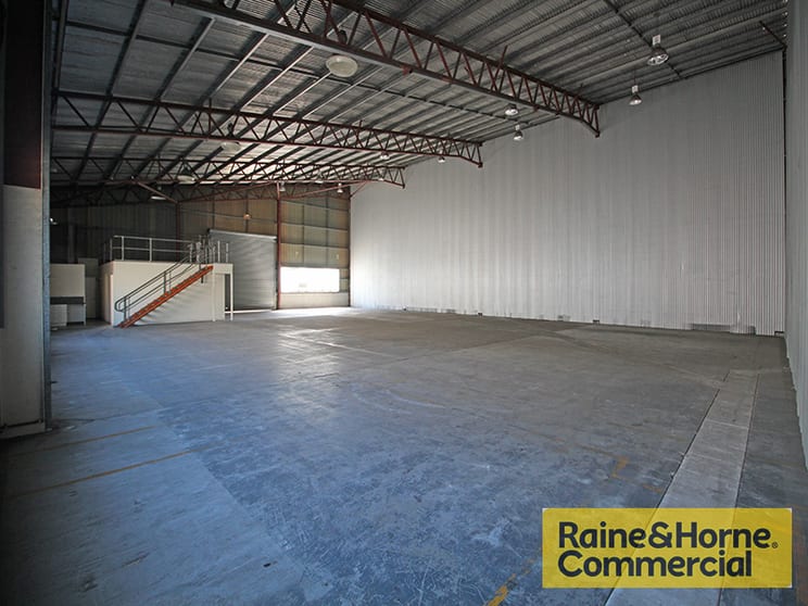 Click to view all images 2a/919-925 Nudgee Rd Banyo QLD 4014 - Image 2
