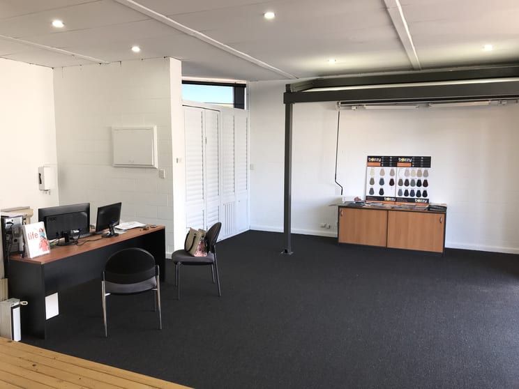 Click to view all images Shop 7, 40-44 Pinjarra Road Mandurah WA 6210 - Image 3