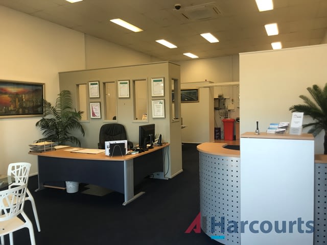 Click to view all images 4/18 Broadwater Avenue Hope Island QLD 4212 - Image 1