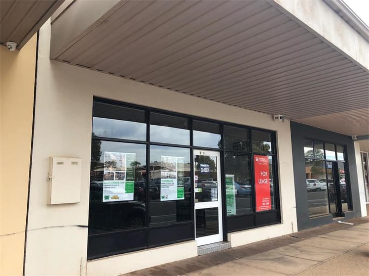 Click to view all images 2/71 Pine Avenue Mildura VIC 3500 - Image 2