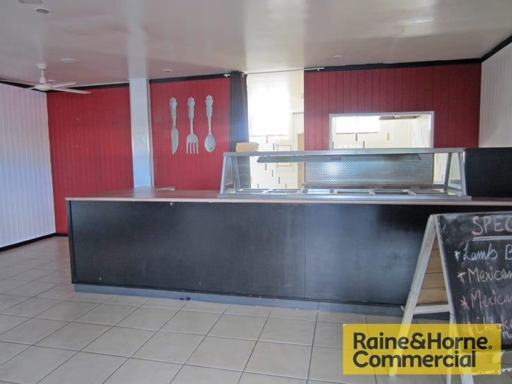Click to view all images Deception Bay QLD 4508 - Image 1