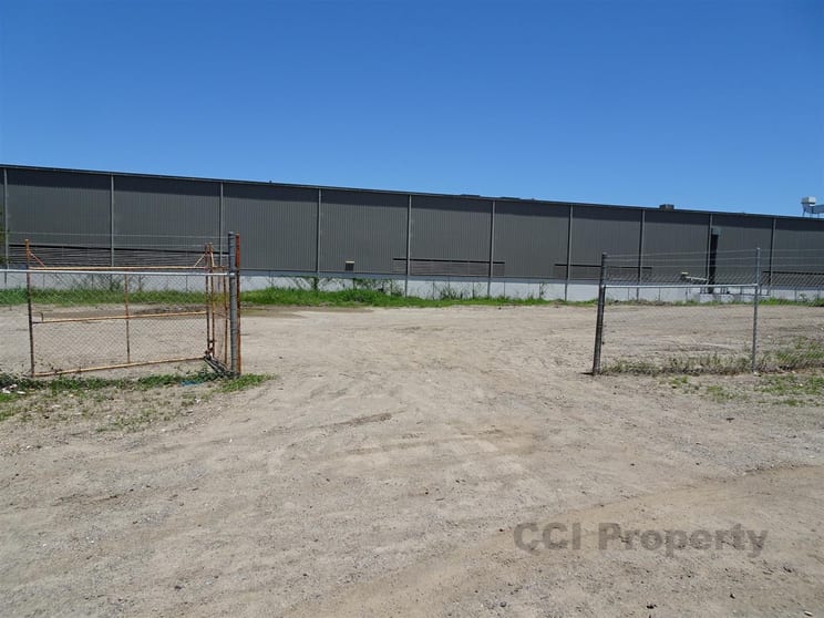 Click to view all images Salisbury QLD 4107 - Image 2