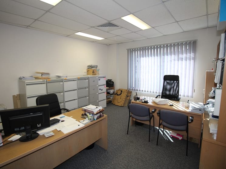 Click to view all images Unit 1/26-28 Ellingworth Pde Box Hill VIC 3128 - Image 2