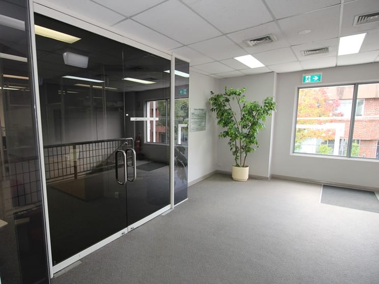 Click to view all images Unit 1/26-28 Ellingworth Pde Box Hill VIC 3128 - Image 3