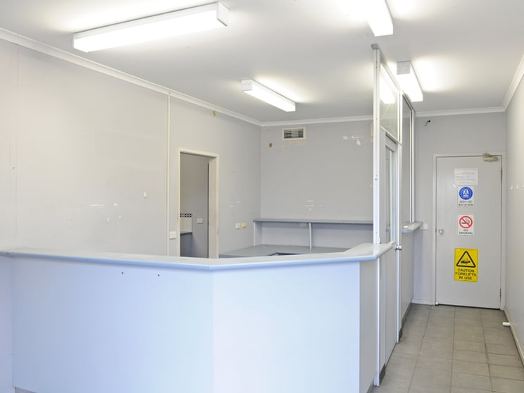 Click to view all images 9 Lambeck Drive Tullamarine VIC 3043 - Image 3