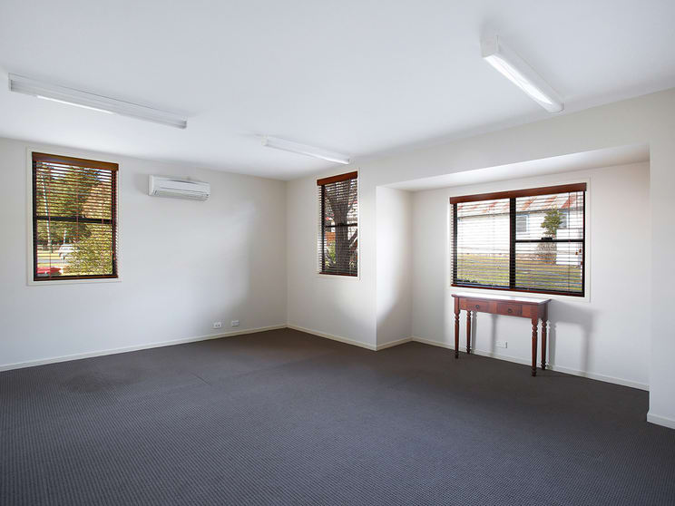 Click to view all images 1 Osborne Street Bundanoon NSW 2578 - Image 2