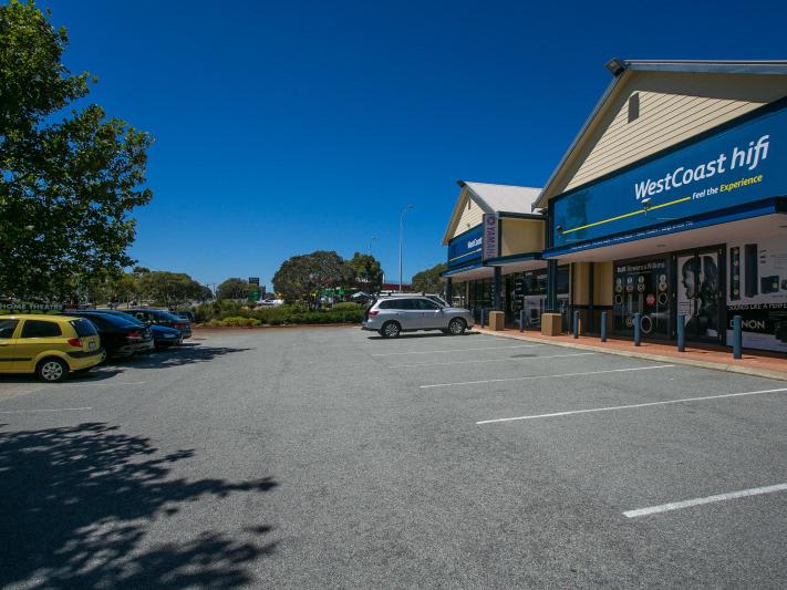 Click to view all images 2/181 Winton Road Joondalup WA 6027 - Image 2