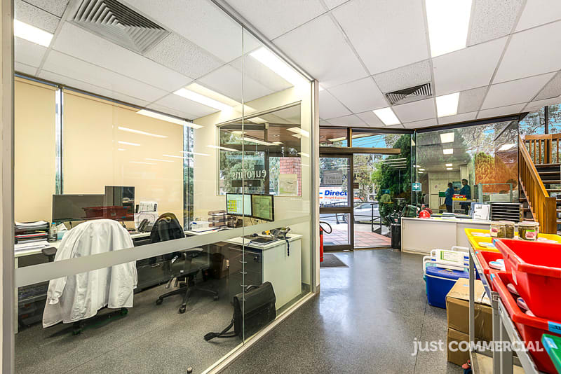 Click to view all images 2 Kingston Town Close Oakleigh VIC 3166 - Image 3