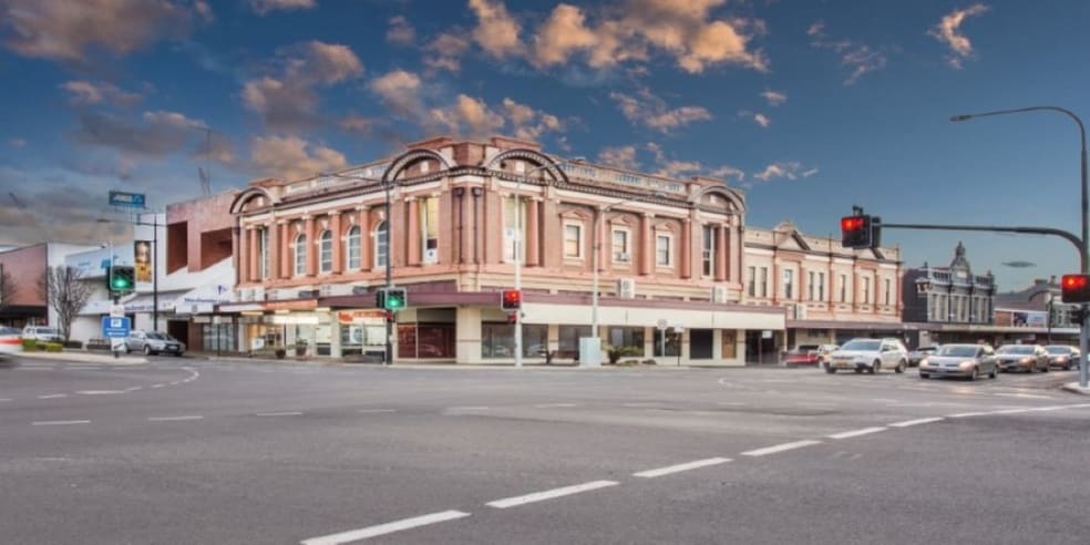 Suite 8/353 Ruthven Street Toowoomba City QLD 4350 - Image 1