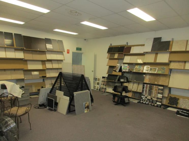Click to view all images Unit 12/22 Mavis Street Revesby NSW 2212 - Image 3