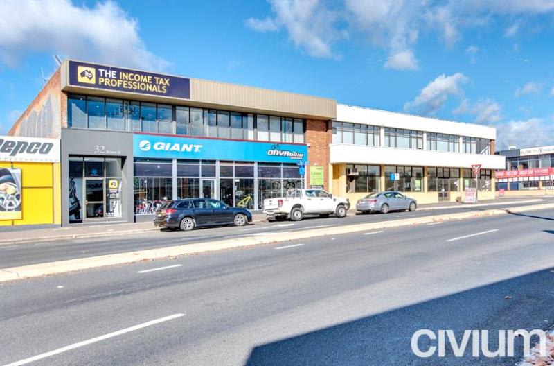 Click to view all images 32 Botany Street Phillip ACT 2606 - Image 1