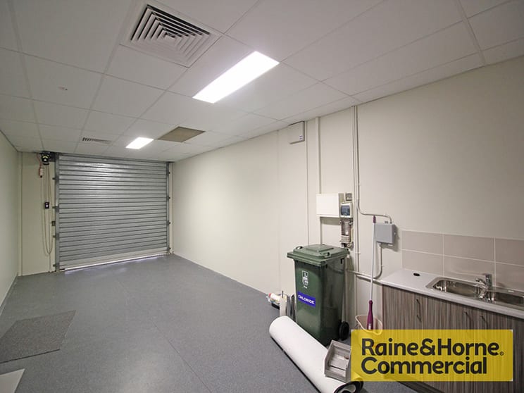 Click to view all images 7/10 Depot Street Banyo QLD 4014 - Image 3