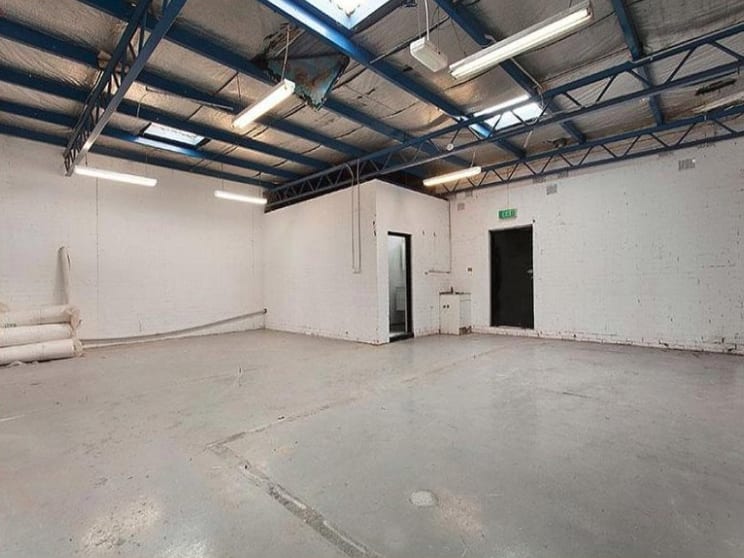 Click to view all images 18 Albert Street Northcote VIC 3070 - Image 3