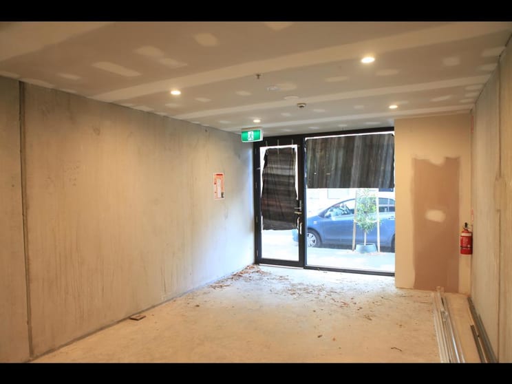 Click to view all images 10 Dods street Brunswick VIC 3056 - Image 2