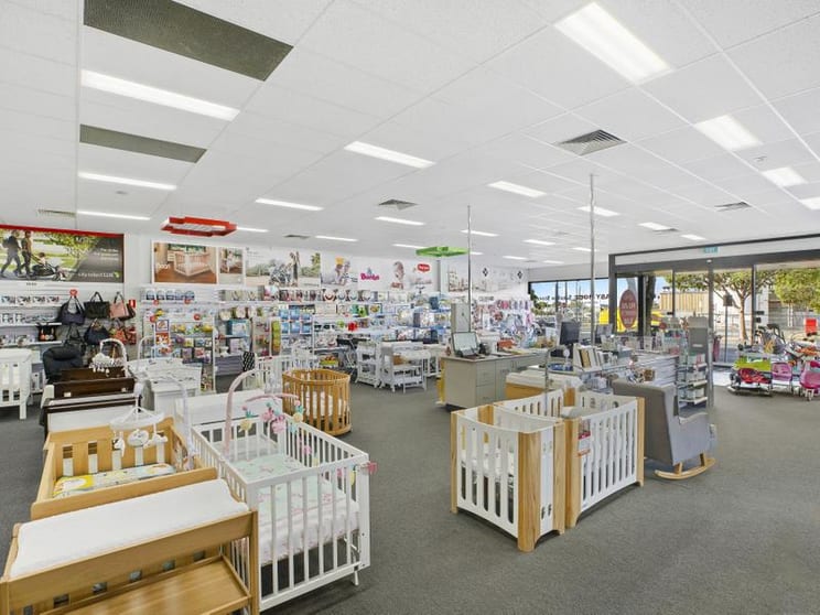 49 Pakington Street Geelong West VIC 3218 - Image 2