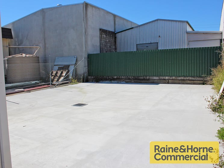 Click to view all images 42 Grice Street Clontarf QLD 4019 - Image 3