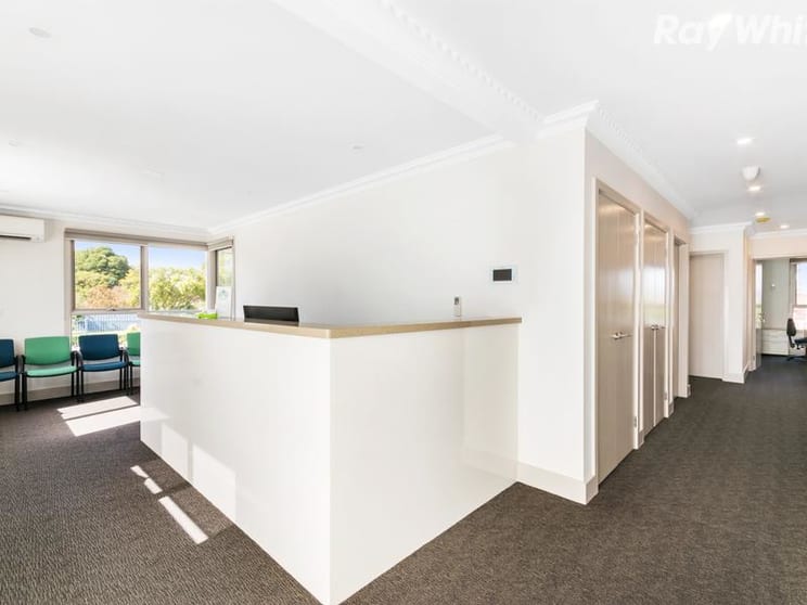 Click to view all images 719 Burwood Highway Ferntree Gully VIC 3156 - Image 3