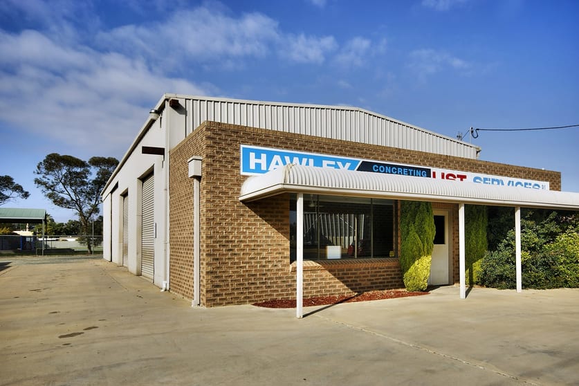 Click to view all images 70 Napier Street Deniliquin NSW 2710 - Image 1
