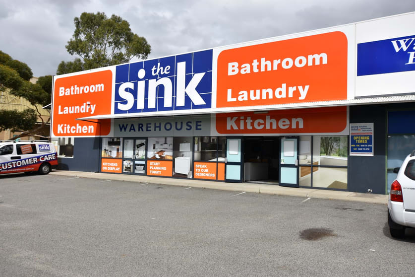 Click to view all images 1/110-114 Bannister Road Canning Vale WA 6155 - Image 1