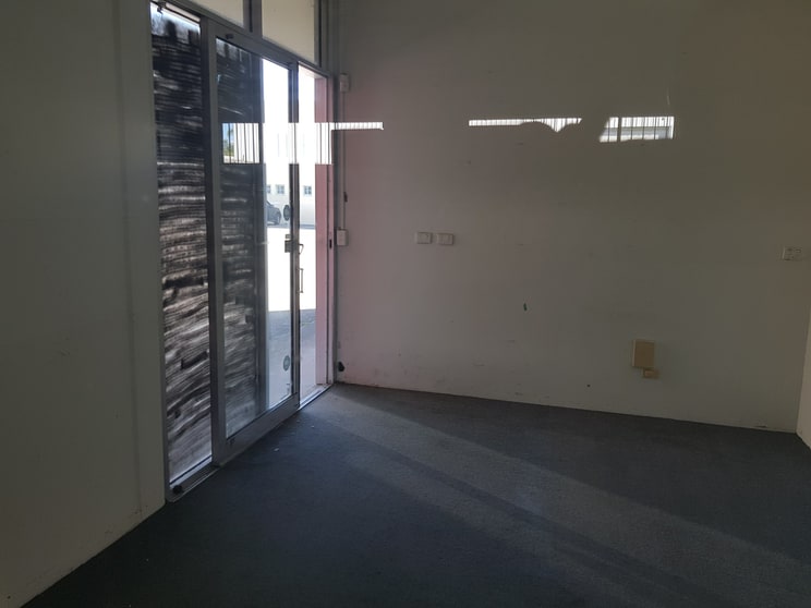 Click to view all images 25 Upton Street Bundall QLD 4217 - Image 2