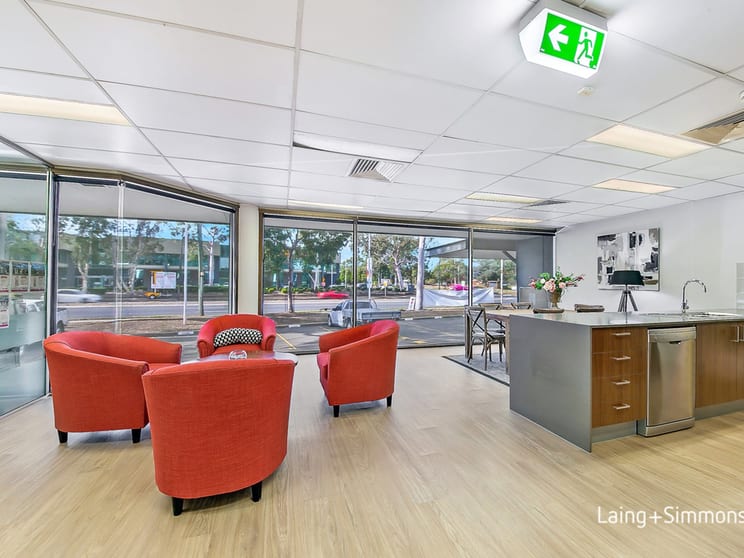 Click to view all images 3/142 James Ruse Drive Parramatta NSW 2150 - Image 1