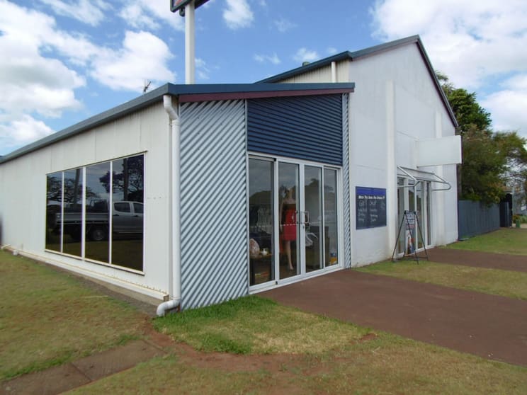 Click to view all images 31 Churchill Street Childers QLD 4660 - Image 2