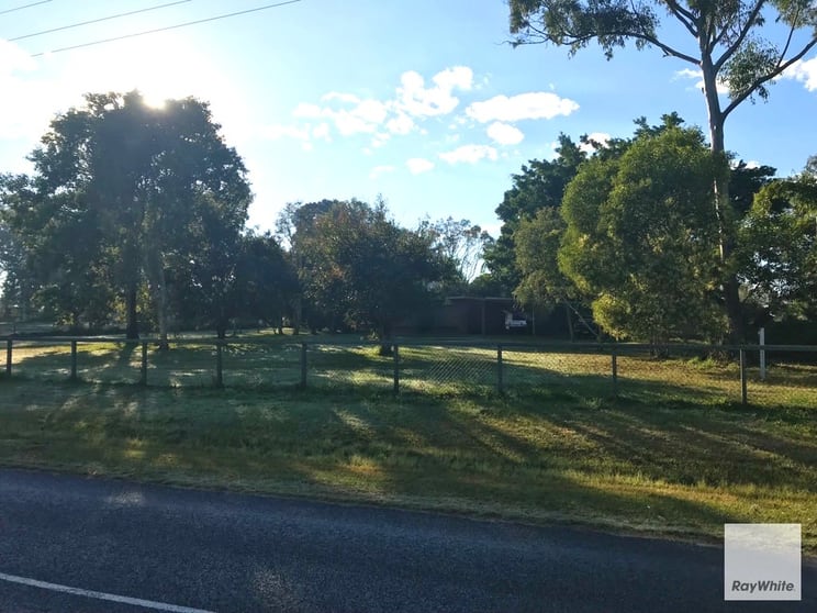 Click to view all images 127 Old Toorbul Point Road Caboolture QLD 4510 - Image 3