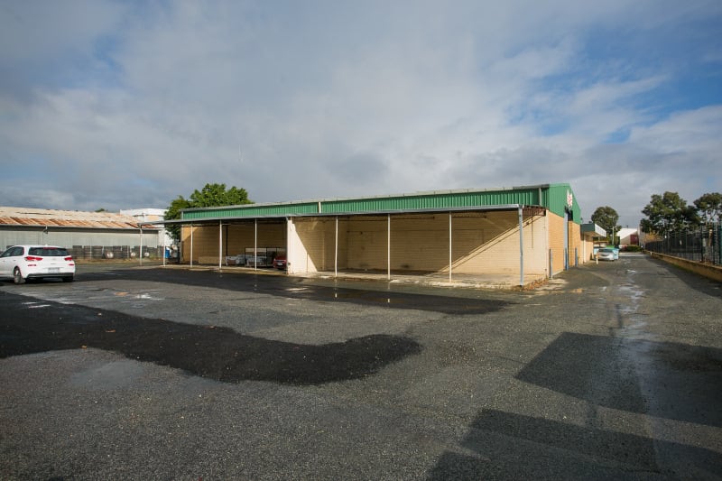 Click to view all images Unit 4/9 Pilbara Street Welshpool WA 6106 - Image 1