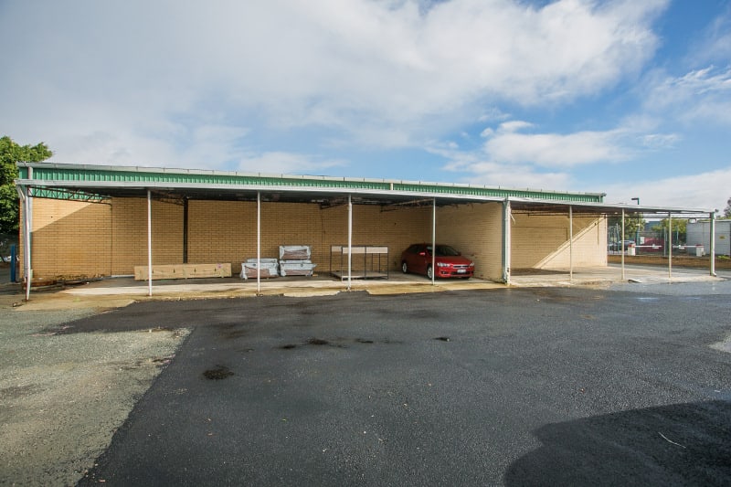 Click to view all images Unit 4/9 Pilbara Street Welshpool WA 6106 - Image 2