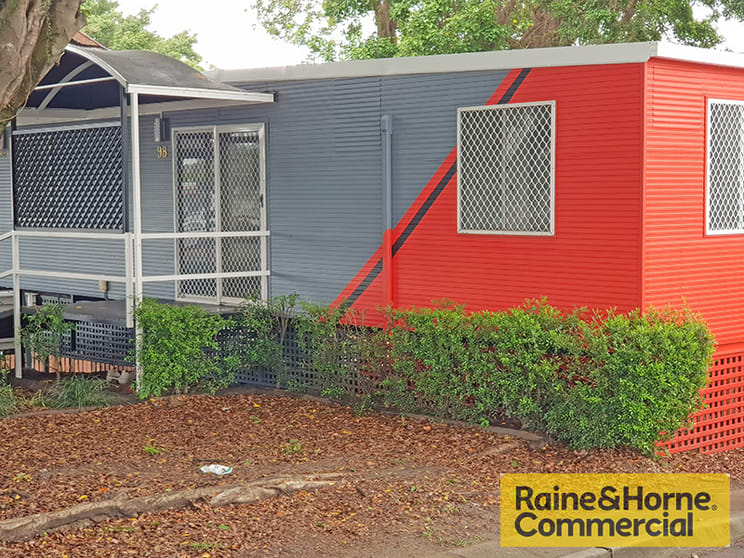 Click to view all images 98 Enoggera Road Newmarket QLD 4051 - Image 1