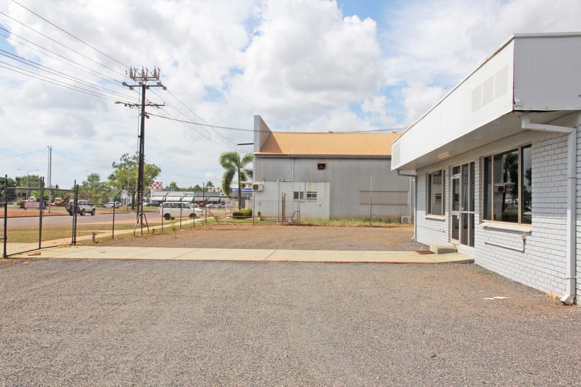 Click to view all images 1/160 Winnellie Road Winnellie NT 0820 - Image 2