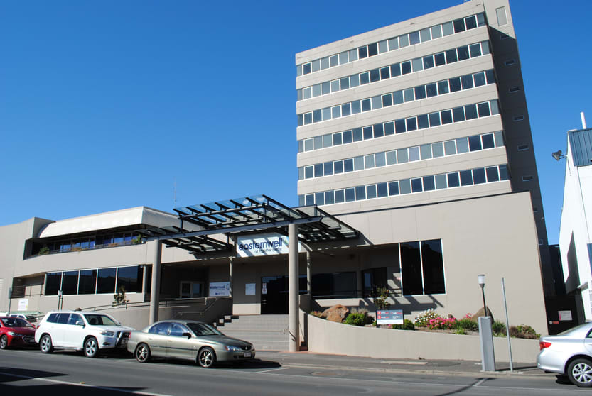 Click to view all images 12 Russell Street - Suite 10 Toowoomba City QLD 4350 - Image 2