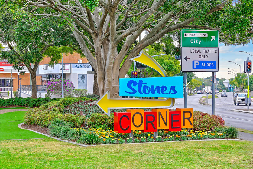 Click to view all images 426 Logan Road Greenslopes QLD 4120 - Image 2