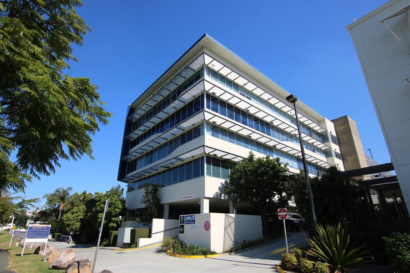 Click to view all images 29 Carrara Street Benowa QLD 4217 - Image 2