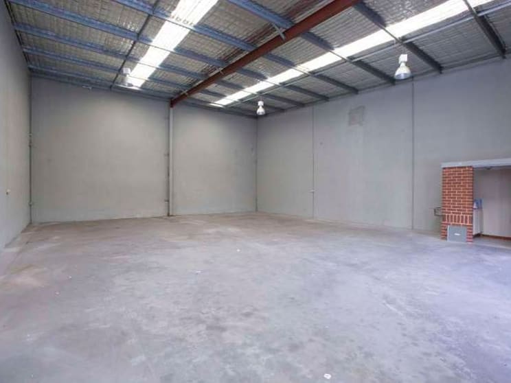 Click to view all images 4/13 Oxleigh Drive Malaga WA 6090 - Image 3