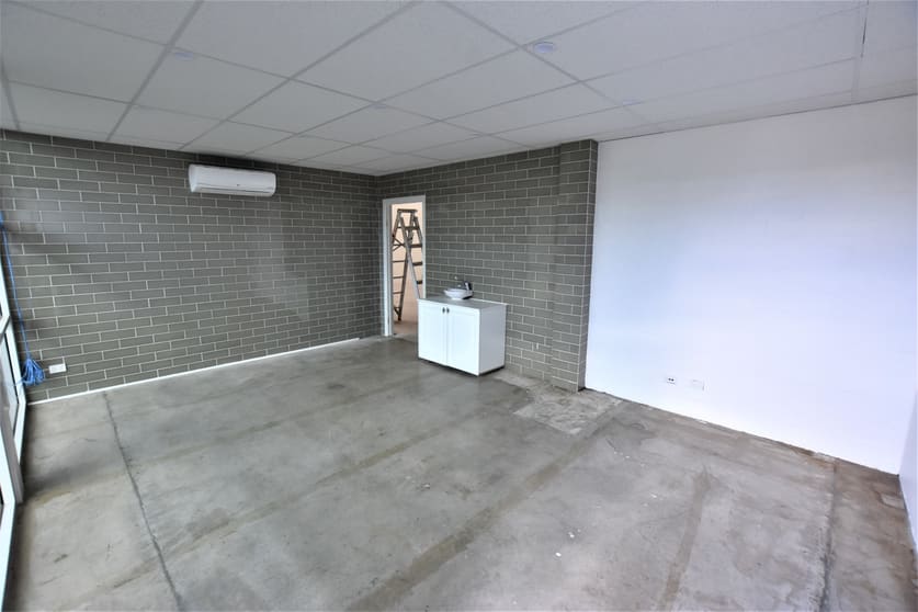 Click to view all images 7/26 River Road Bayswater WA 6053 - Image 2