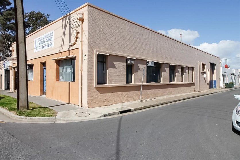 Click to view all images 16 NILE STREET Port Adelaide SA 5015 - Image 2
