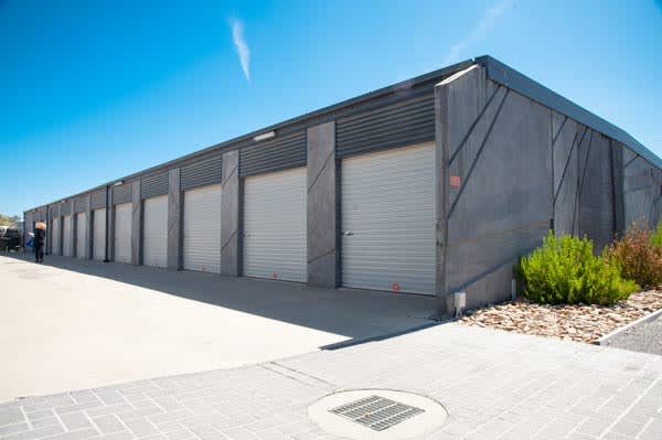 Click to view all images 2/ Premier Close Wodonga VIC 3690 - Image 2