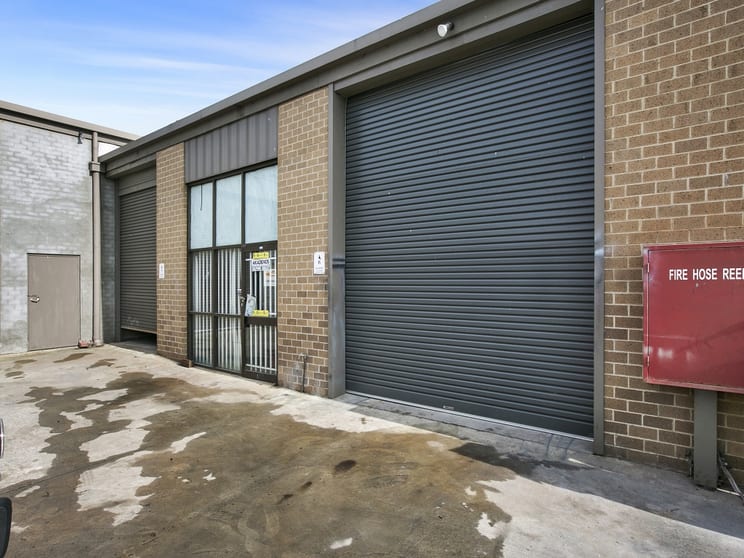 Click to view all images 3/5 June Avenue Dromana VIC 3936 - Image 1