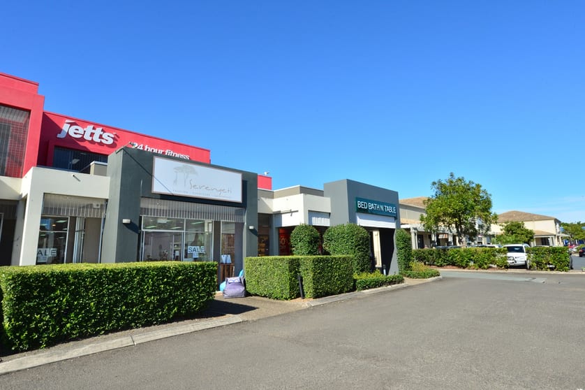 Click to view all images Shop 2/5 Gibson Road Noosaville QLD 4566 - Image 3