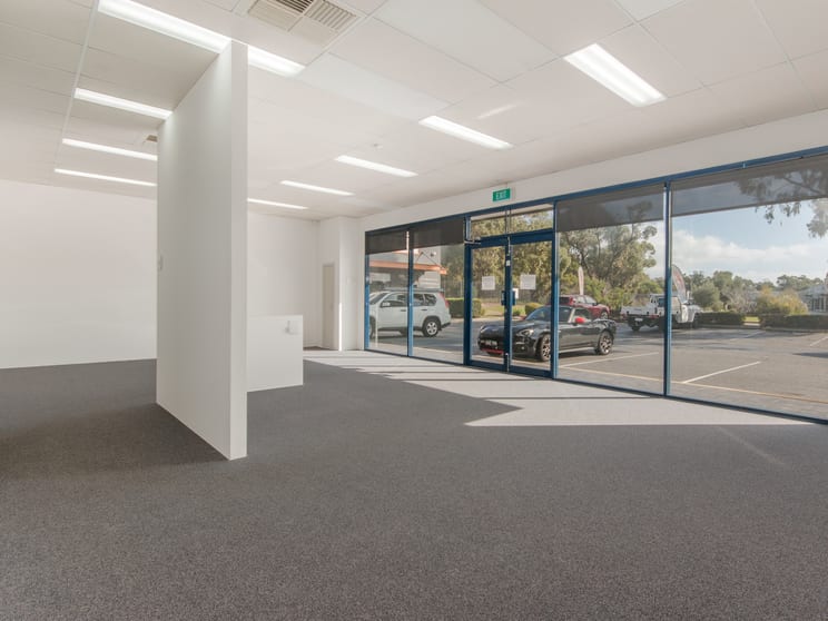 2, 12 Kulin Way Mandurah WA 6210 - Image 2