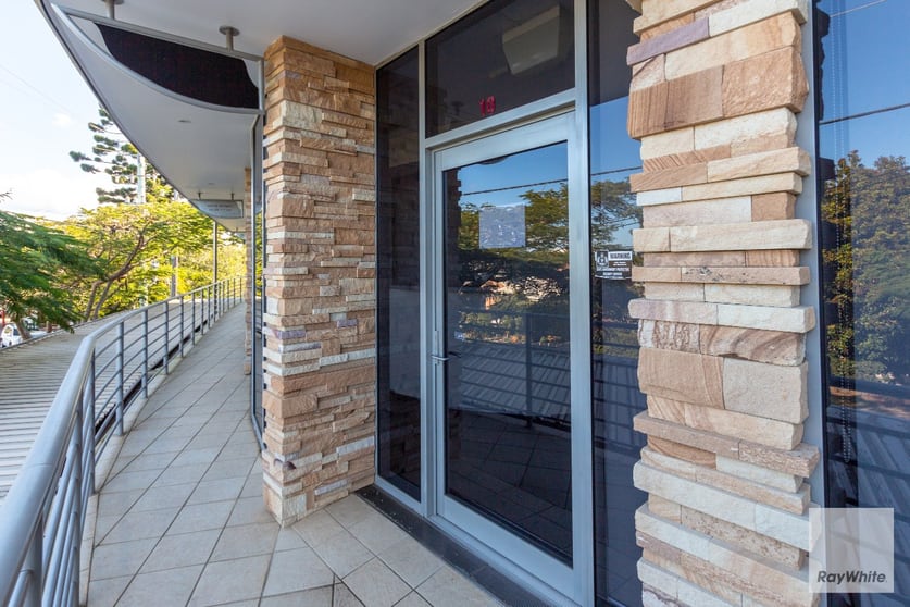 Click to view all images 10/102 Burnett Street Buderim QLD 4556 - Image 3