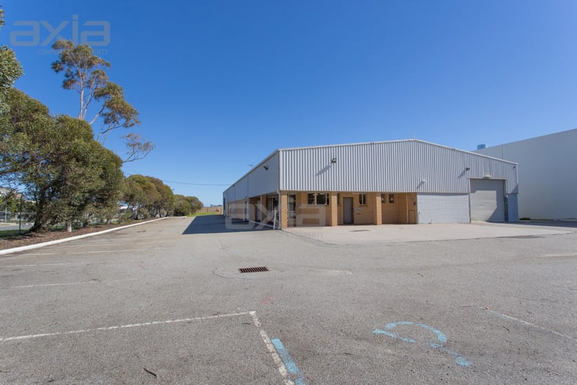 Click to view all images 65 Attwell Street Landsdale WA 6065 - Image 2