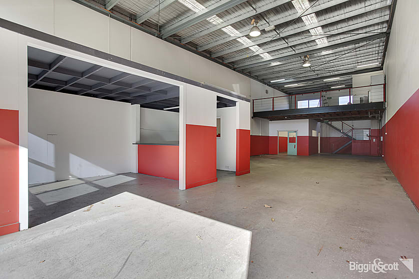 94 Parsons Kensington VIC 3031 - Image 2