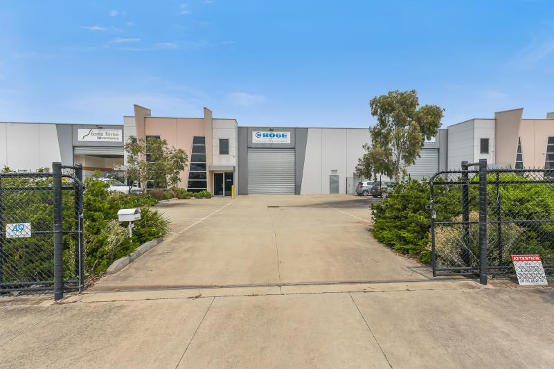 Click to view all images 49 National Avenue Pakenham VIC 3810 - Image 1